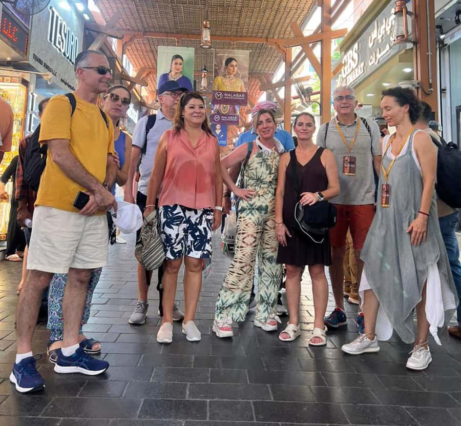Dubai Tour: Haritage Walking Guide, Gold & Spice Souq, Creek - Who makes the best guide for this tour