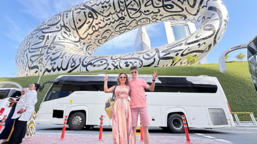 Dubai: Traditional and Modern Tour with Burj Khalifa Ticket - What $187 per person gets you