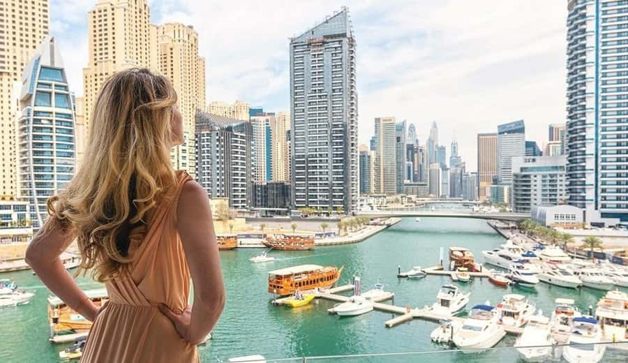 Dubai: Traditional and Modern Tour with Burj Khalifa Ticket - A full day that connects two very different Dubais