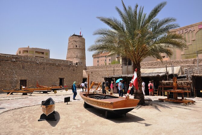 Dubai Traditional City Tour from Dubai with Abra Ride - Deira souks: good atmosphere, limited browsing time