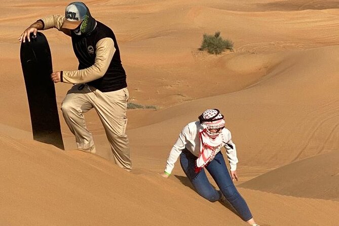 Dubai: Unique SUNSET Buggy Red Dunes Safari - Timing, clothing, and simple preparation