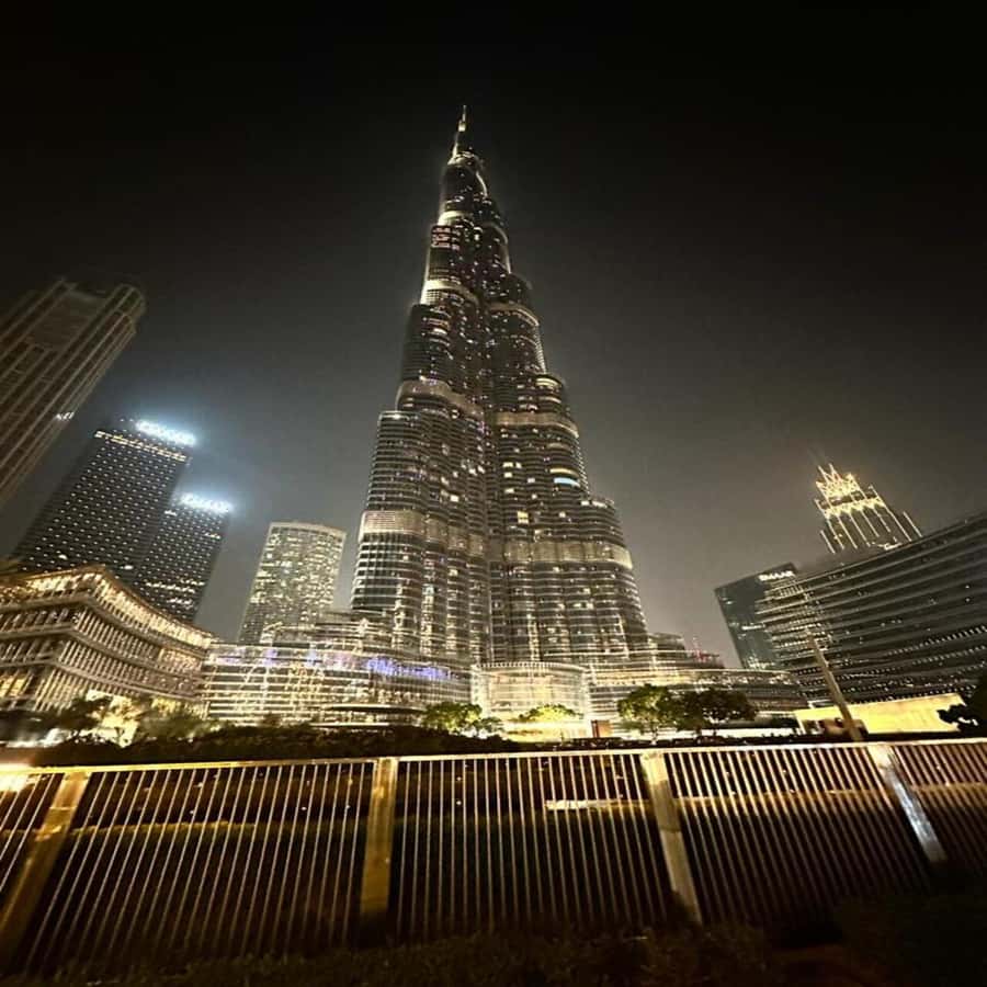 Dubai: VIP Private City Tour with Burj Khalifa Entry Tickets - A full day that connects Dubai’s two personalities