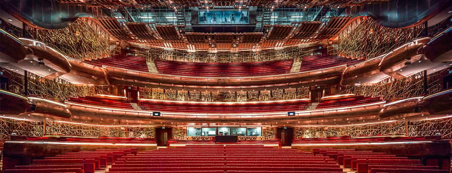 Dubai: Walking, Architecture and History Tour of Dubai Opera - Reading the architecture before going backstage