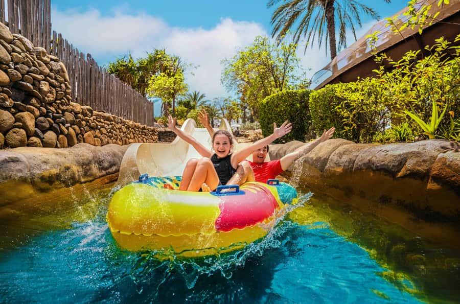 Dubai: Wild Wadi Waterpark Entrance Ticket - Take on Burj Surj and Tantrum Alley