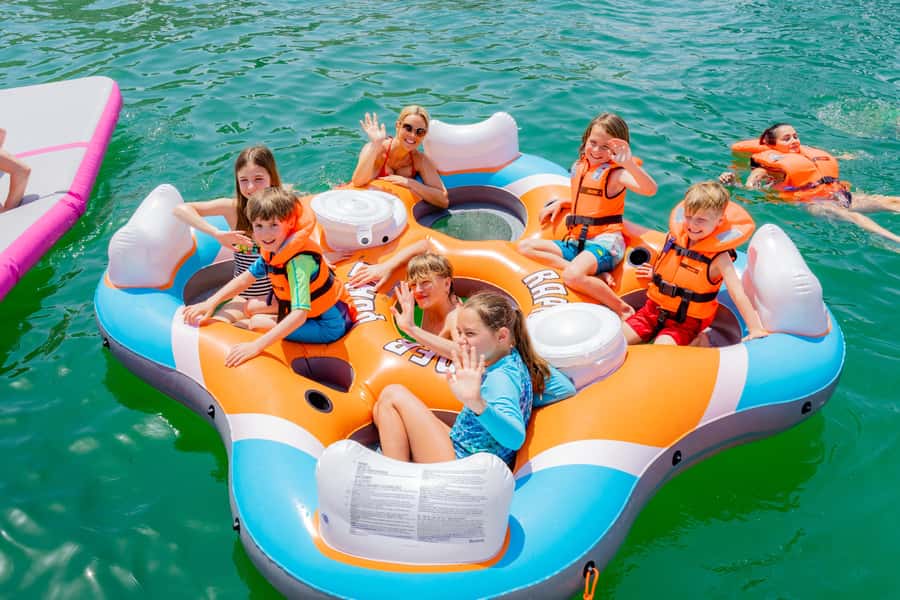 Dubai: Yacht Cruise with Swimming, Snorkeling and BBQ Lunch - From Dubai Harbour to the JBR shoreline