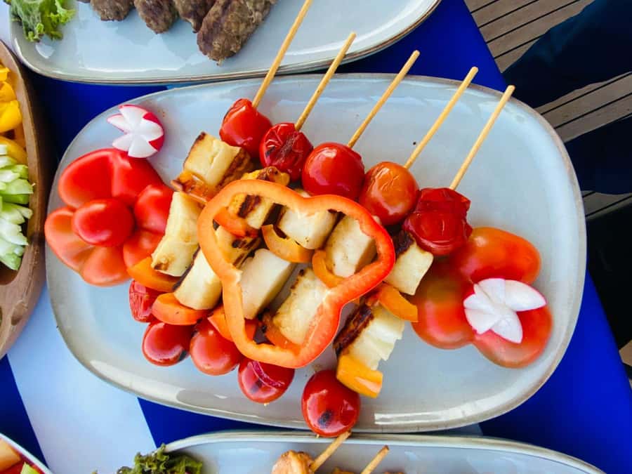 Dubai: Yacht Cruise with Swimming, Snorkeling and BBQ Lunch - Lunch, drinks, and the onboard setup