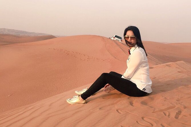 Evening Desert Safari Tour With Live Enterterment And BBQ Dinner - Sunset photographs on the high red sand