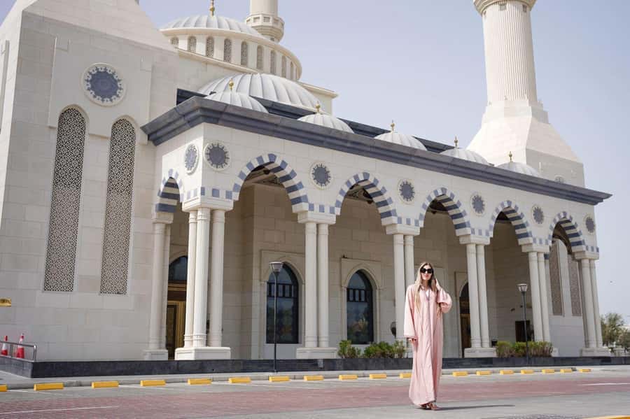From Abu Dhabi: Dubai City Tour with Frame & Abra Boat Ride - Is $107 a fair price?