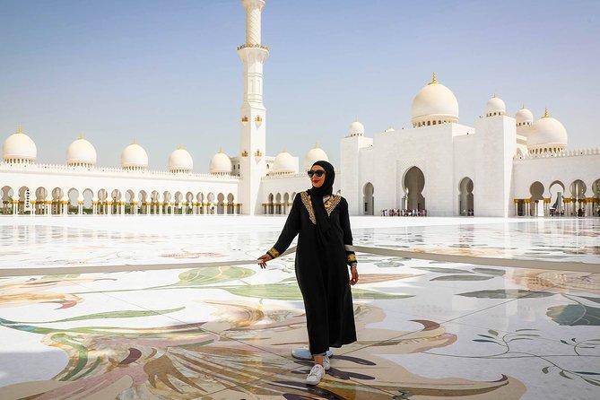 From Abu Dhabi: Sheikh Zayed Mosque, Royal Palace & Etihad Tower - Qasr Al Watan: a palace visit with freedom to roam