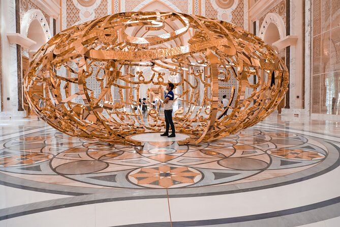 From Abu Dhabi: Sheikh Zayed Mosque, Royal Palace & Etihad Tower - The guides can shape the whole day