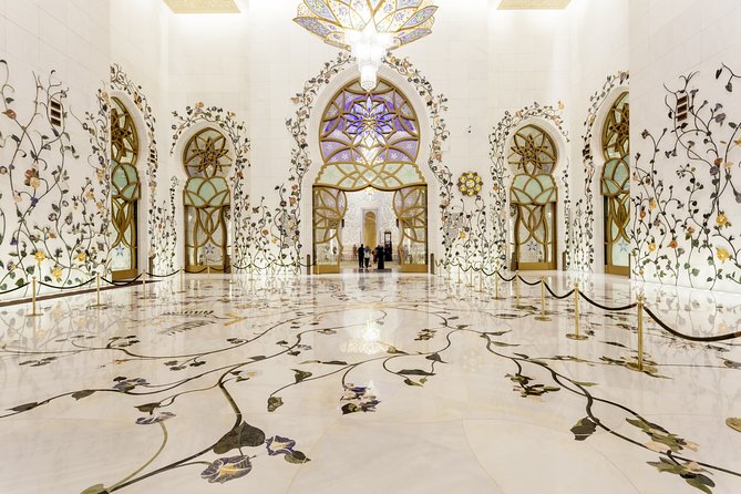 From Dubai: Abu Dhabi City Sightseeing & Sheikh Zayed Mosque - Who will get the most from this Abu Dhabi tour?