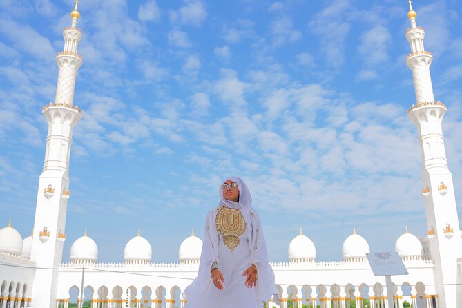From Dubai: Abu Dhabi Day Tour with Grand Mosque & Louvre Museum - Three quick Abu Dhabi photo stops