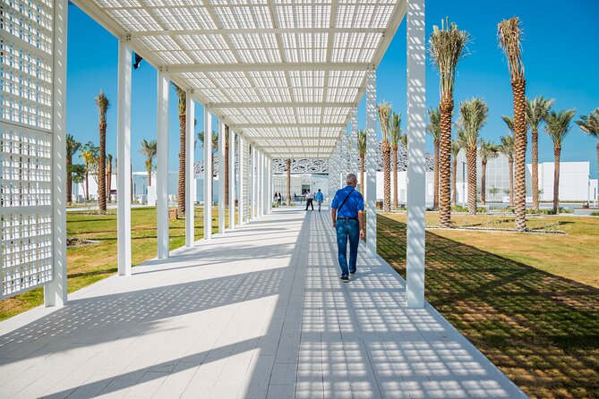 From Dubai: Abu Dhabi Day Tour with Grand Mosque & Louvre Museum - Dress, comfort, and small practical matters
