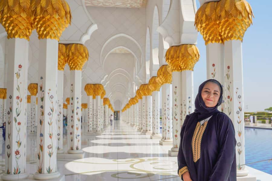 From Dubai: Abu Dhabi Grand Mosque & Louvre Museum Full-Day - Why this makes sense as a Dubai side trip
