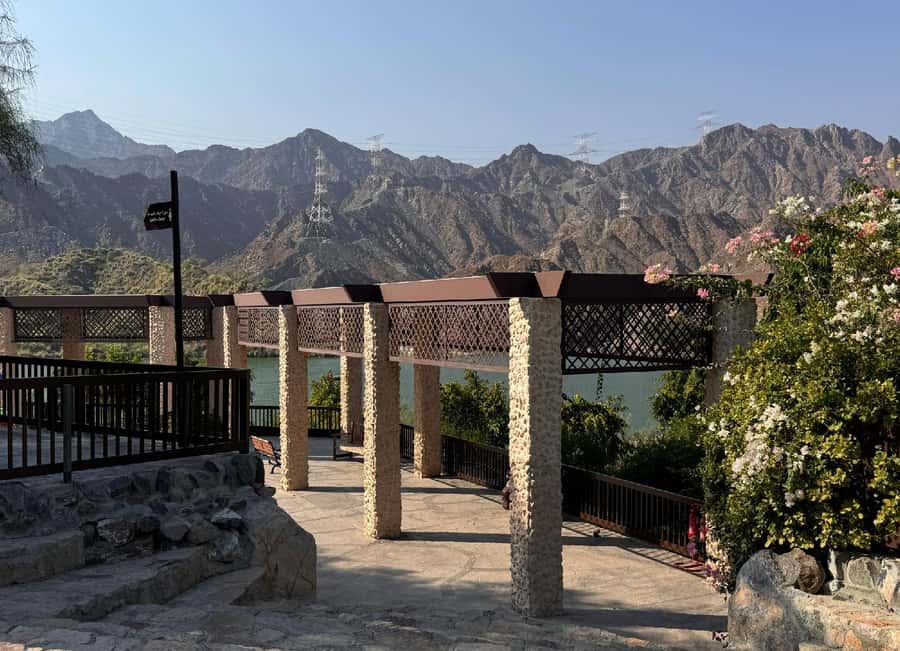 From Dubai: Fujairah City Tour - Grand Sheikh Zayed Mosque in Fujairah