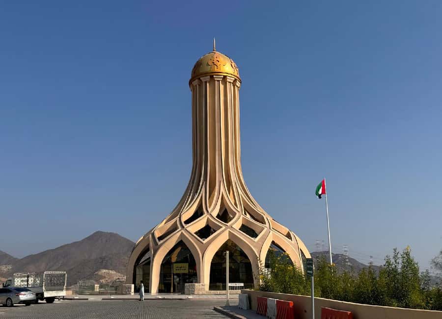 From Dubai: Fujairah City Tour - What the $85 price includes