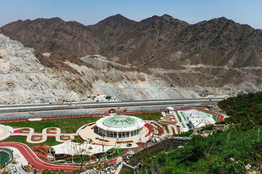 From Dubai: Fujairah East Coast Tour - Fujairah’s Grand Sheikh Zayed Mosque