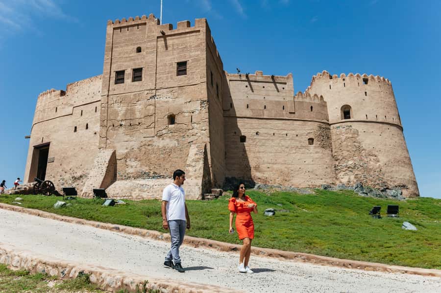 From Dubai: Fujairah East Coast Tour - Fujairah Museum explains the older UAE