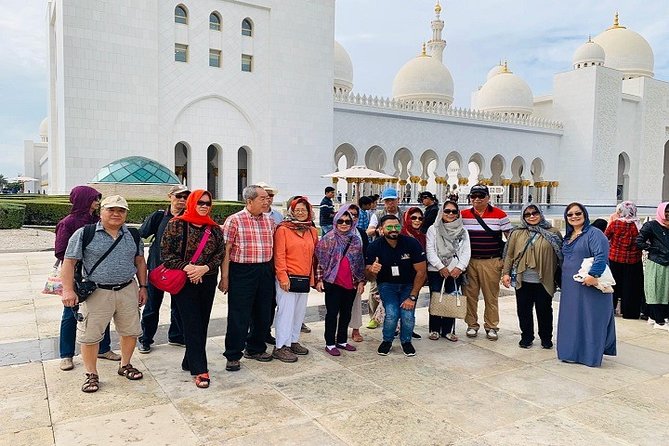 Full-Day Abu Dhabi City Guided Tour from Dubai - The dates market adds a small taste of local shopping