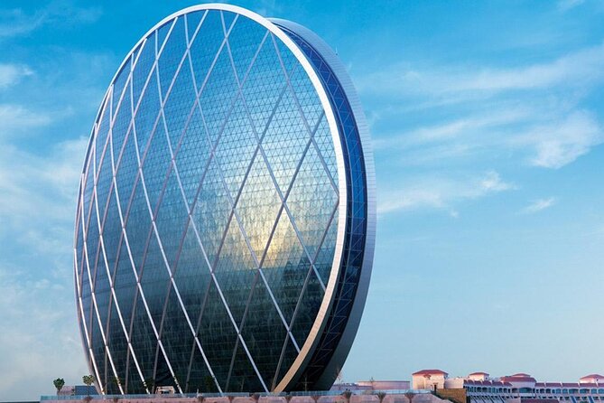 Full-Day Abu Dhabi City Guided Tour from Dubai - What the guide adds to the long drive