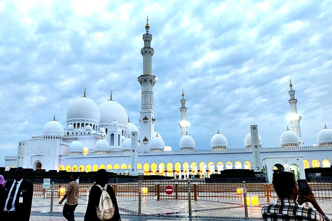 Full Day Abu Dhabi City Tour Sheikh Zayed Grand Mosque from Dubai - What the Dubai to Abu Dhabi drive means for your day