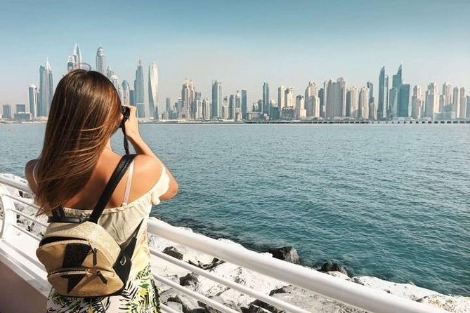 Full Day Dubai City Tour: Burj Khalifa & Underwater Zoo Ticket - What the private guide changes