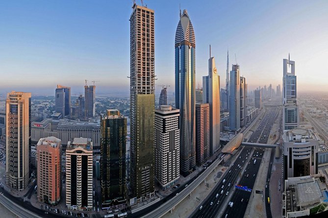 Full Day Dubai Tour with Lunch and Entry to Burj Khalifa - Going up Burj Khalifa on floors 124 and 125