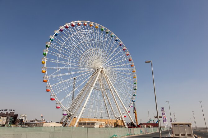 Full-Day Tour Dubai with Burj Khalifa Pass from Abu Dhabi - Guide Service, Group Size, and Day-to-Day Practicalities