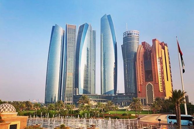 Full-Day Tour of Abu Dhabi from Dubai, Sheikh Zayed Grand Mosque - Why this $35 Abu Dhabi trip can make sense