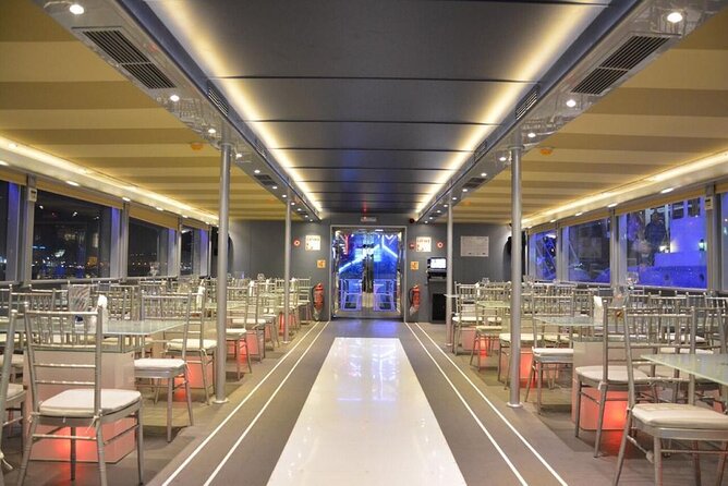 Glass Cruise in Dubai Marina with Dinner - Where the experience can go wrong