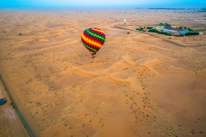 Hot Air Balloon Ride Over Dubai Desert inlcuding Transfers - Falconry, wildlife, and what happens after touchdown