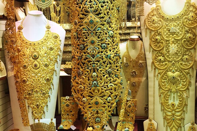 Local Street Food and Guided Walking Tour of Dubai Old Town - What the $115.83 price includes