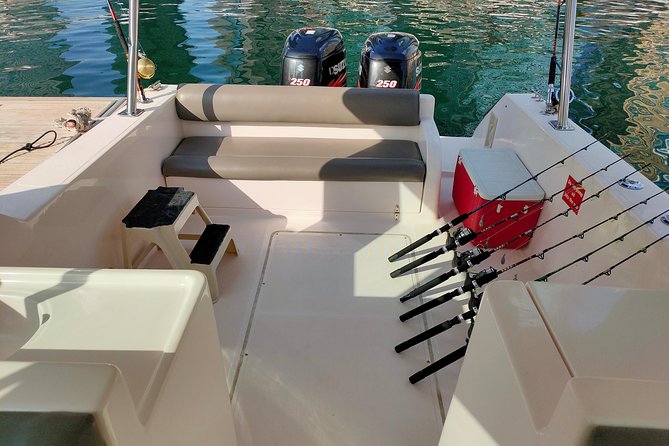 Nanje Fishing Trips Dubai - Barbecue, refreshments, ice, and food planning