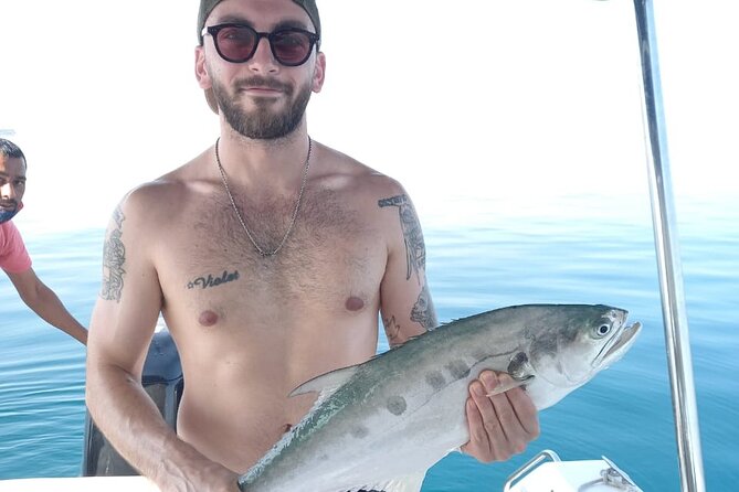 Nanje Fishing Trips Dubai - Choosing between the 35-foot and 50-foot yachts