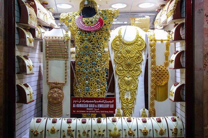 Old and Modern Dubai City Tour - Gold Souk: look, compare, and resist pressure