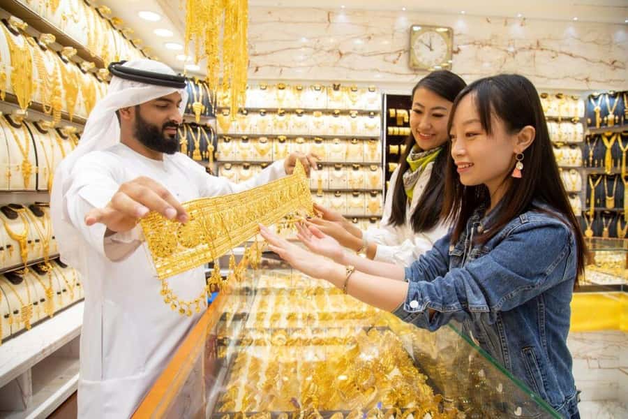 Old Dubai Heritage Tour: Souks, Mosques & more hidden gems! - What to wear and how much walking to expect