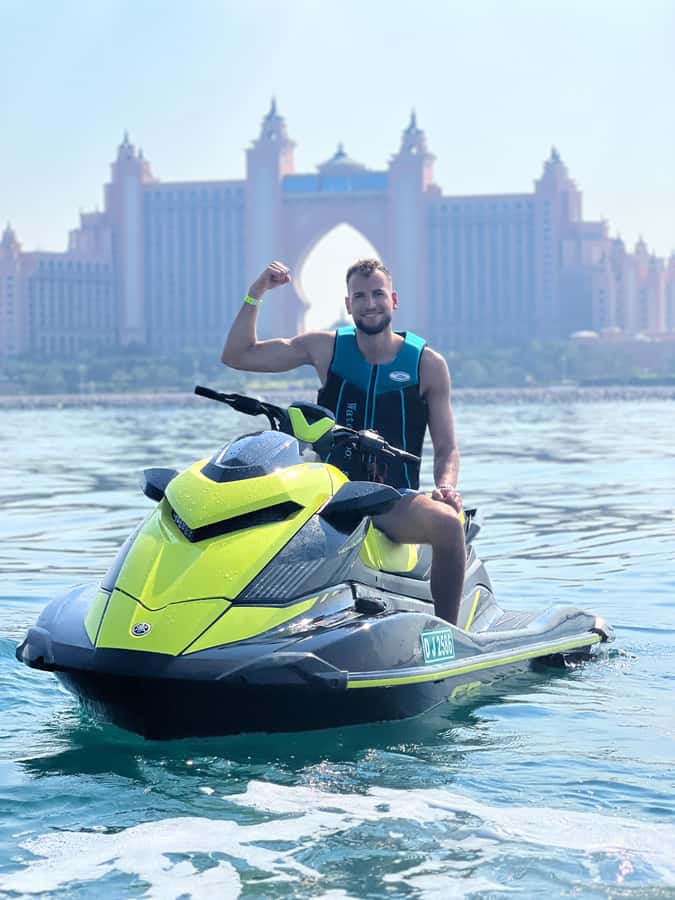 Palm Jumeirah: 1.5-Hour Guided Jet Ski Tour - What the 90 minutes really feels like