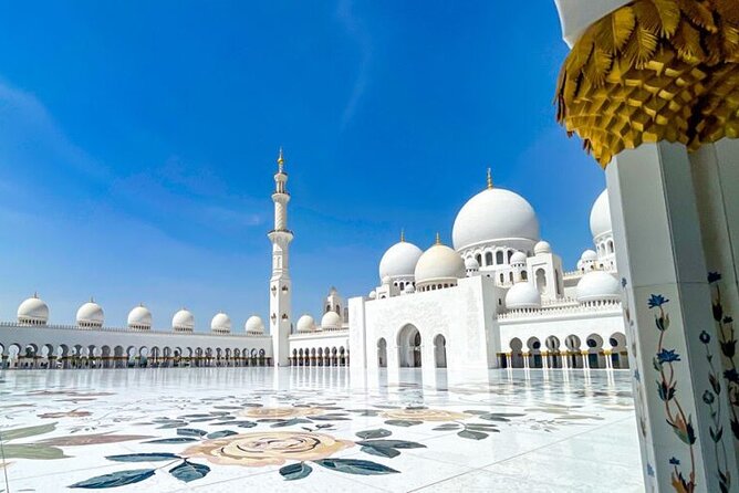 Premium Abu Dhabi Full-day City Tour in A 4x4 Private Vehicle - The Corniche: Abu Dhabi’s waterfront pause