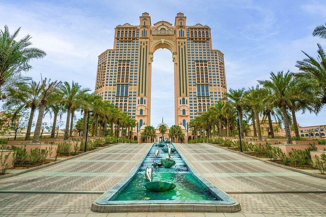 Premium Abu Dhabi Full-day City Tour in A 4x4 Private Vehicle - Abu Dhabi Dates Market: a practical local stop