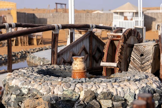 Premium Desert safari ( AL TAWARQ ) - Photo stops capture the changing light