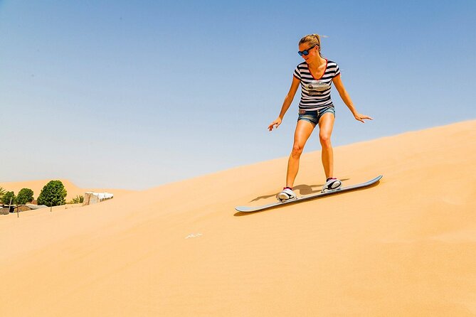 Premium Dubai Desert Safari Experience - Dinner with halal vegetarian and nonvegetarian choices