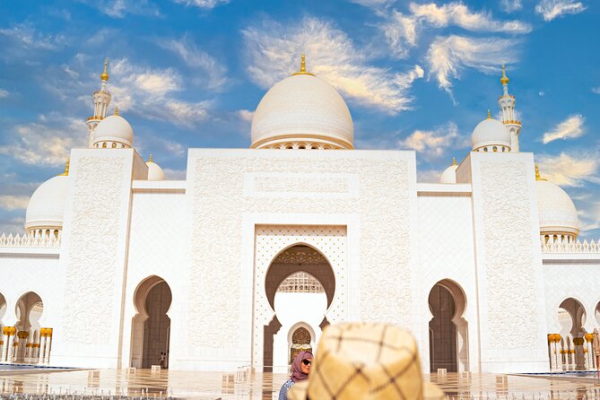 Private Abu Dhabi City Tour : Sheikh Zayed Mosque & Heritage Village - What the private minivan changes