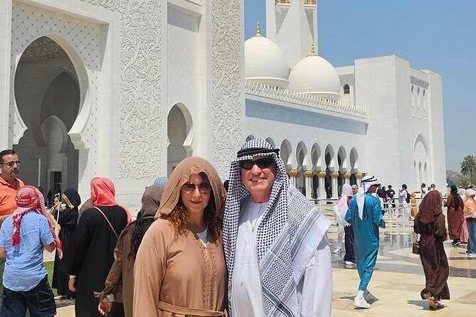Private Abu Dhabi City Tour with Pick up from Dubai or Abu Dhabi - What an eight-hour day feels like
