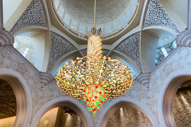 Private Abu Dhabi Half Day City Tour - Abu Dhabi Dates Market: end with a taste of local life
