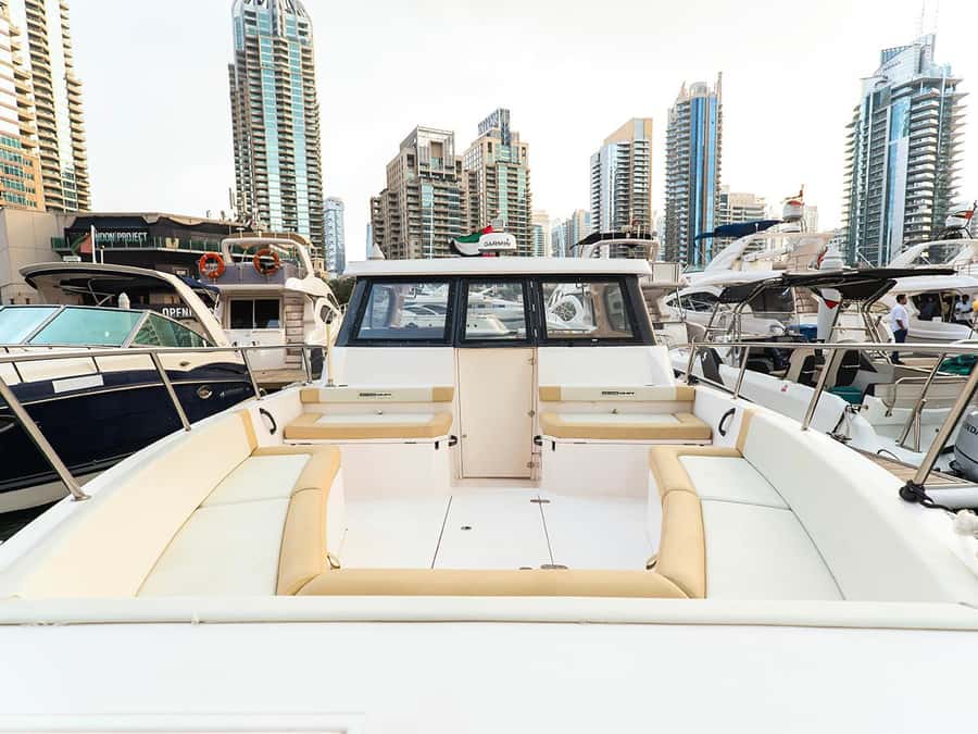Private Boat Dubai: 36ft - What is included, and what you should bring