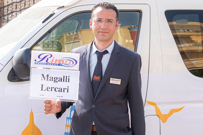 Private Dubai Airport Arrival/Departure Transfer to Dubai City - A simple ride from Dubai Airport to your door
