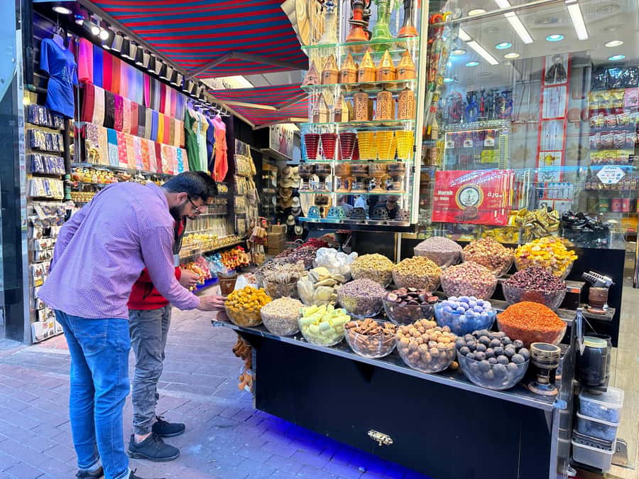 Private Food Tour – 12 Tastings with Locals - The first tastings: dates, falafel, and local flavor