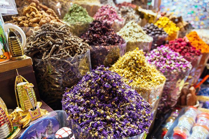 PRIVATE Food Tour: The 10 Tastings of Dubai With Locals - What people liked most about the guides