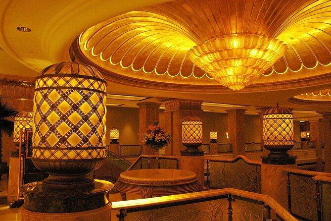 Private Sightseeing Tour in Abu Dhabi - Dates Market: the most local-feeling stop
