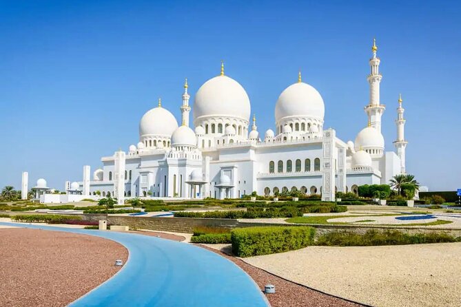Private Tour in Abu Dhabi City with BAPS Temple - Etihad Towers and Emirates Palace